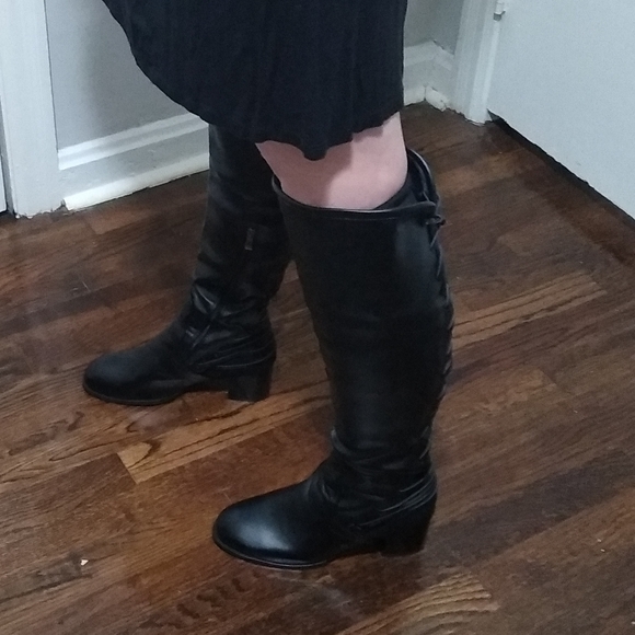 Meet your Posher, Chelsea - Picture 3 of 7